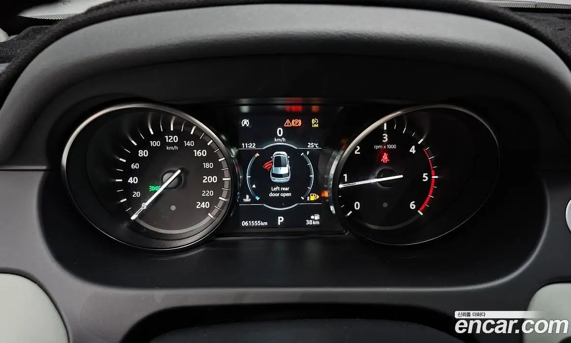 Land Rover Discovery Sport 2018 2.0 автомат (гидро), фото 10