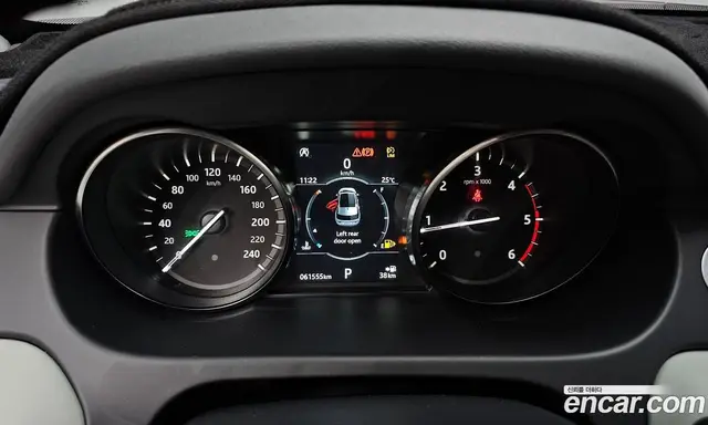 Land Rover Discovery Sport 2018 2.0 автомат (гидро), миниатюра 10