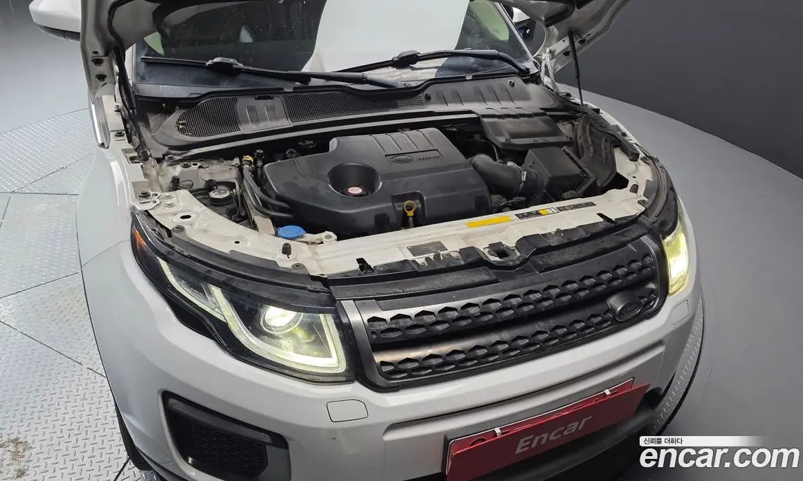 Land Rover Range Rover Evoque 2016 2.0 автомат (гидро), фото 6