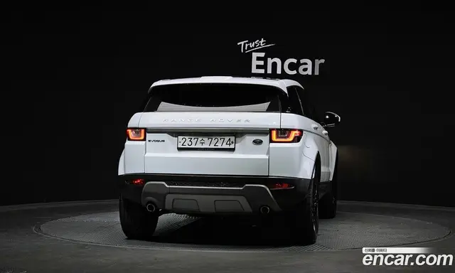 Land Rover Range Rover Evoque 2018 2.0 автомат (гидро), миниатюра 4