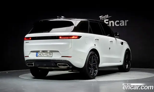 Land Rover Range Rover Sport 2024 3.0 автомат (гидро), миниатюра 2