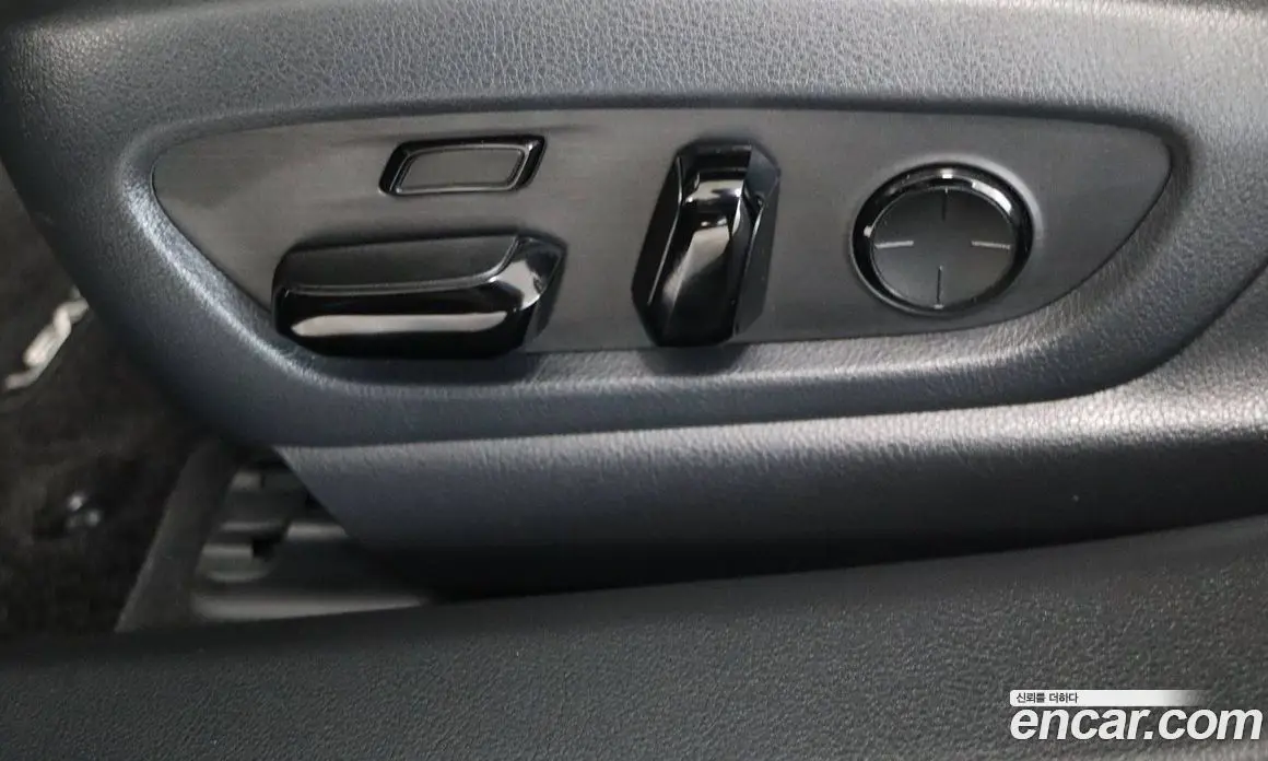 Lexus ES 2025 2.5 автомат (вариатор), фото 12 Lexus ES 2025 2.5 автомат (вариатор), фото 12