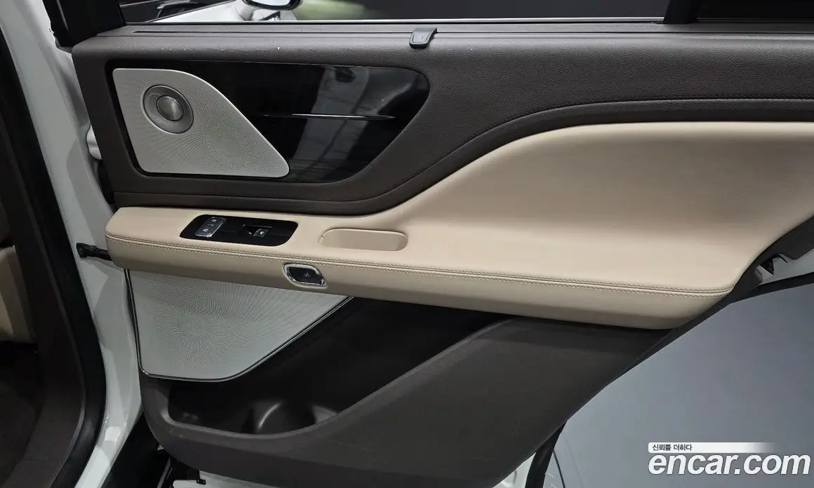 Lincoln Aviator 2022 3.0 автомат (гидро), фото 14 Lincoln Aviator 2022 3.0 автомат (гидро), фото 14