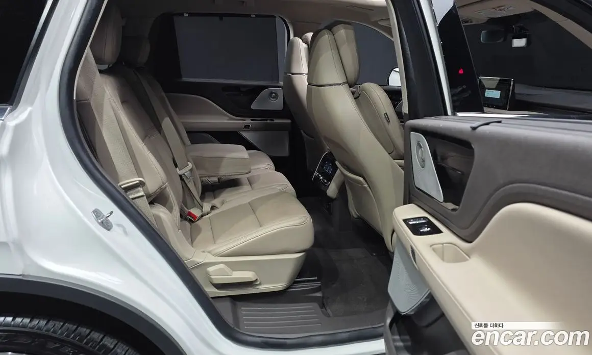 Lincoln Aviator 2022 3.0 автомат (гидро), фото 17 Lincoln Aviator 2022 3.0 автомат (гидро), фото 17