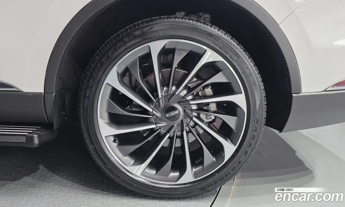 Lincoln Aviator 2022 3.0 автомат (гидро), фото 6 Lincoln Aviator 2022 3.0 автомат (гидро), фото 6