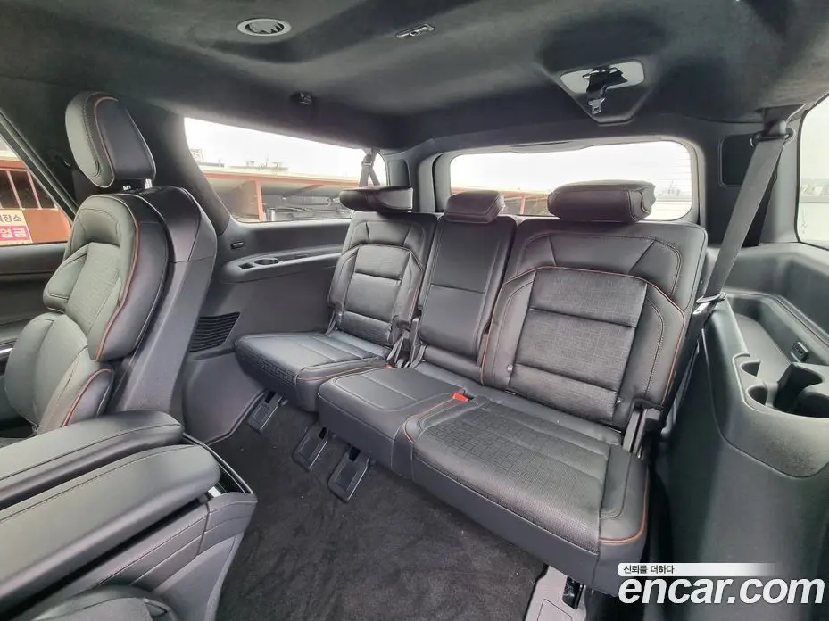 Lincoln Navigator 2025 3.5 автомат (гидро), фото 11 Lincoln Navigator 2025 3.5 автомат (гидро), фото 11