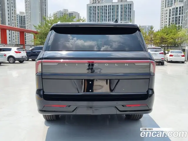 Lincoln Navigator 2025 3.5 автомат (гидро), миниатюра 4 Lincoln Navigator 2025 3.5 автомат (гидро), миниатюра 4