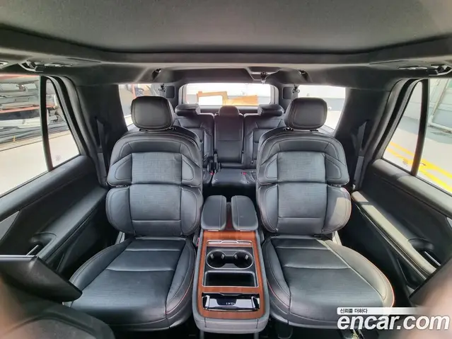 Lincoln Navigator 2025 3.5 автомат (гидро), миниатюра 10 Lincoln Navigator 2025 3.5 автомат (гидро), миниатюра 10