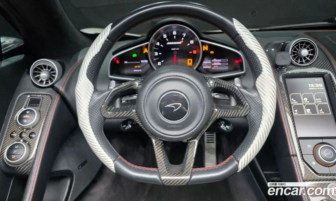 McLaren 650S 2015 3.8 автомат (гидро), фото 12 McLaren 650S 2015 3.8 автомат (гидро), фото 12