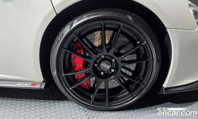McLaren 650S 2015 3.8 автомат (гидро), миниатюра 5 McLaren 650S 2015 3.8 автомат (гидро), миниатюра 5
