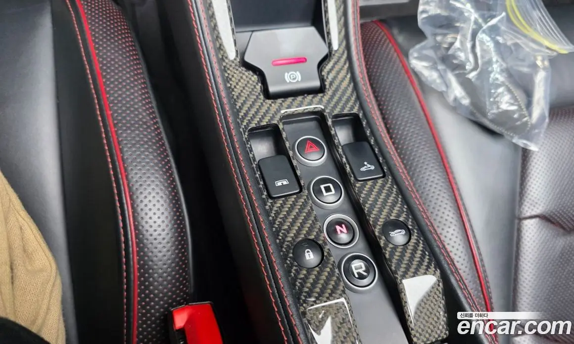 McLaren 650S 2015 3.8 автомат (гидро), фото 9 McLaren 650S 2015 3.8 автомат (гидро), фото 9