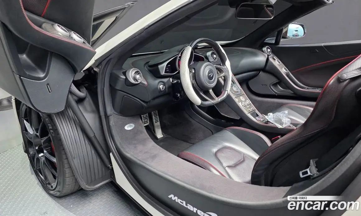 McLaren 650S 2015 3.8 автомат (гидро), фото 10 McLaren 650S 2015 3.8 автомат (гидро), фото 10