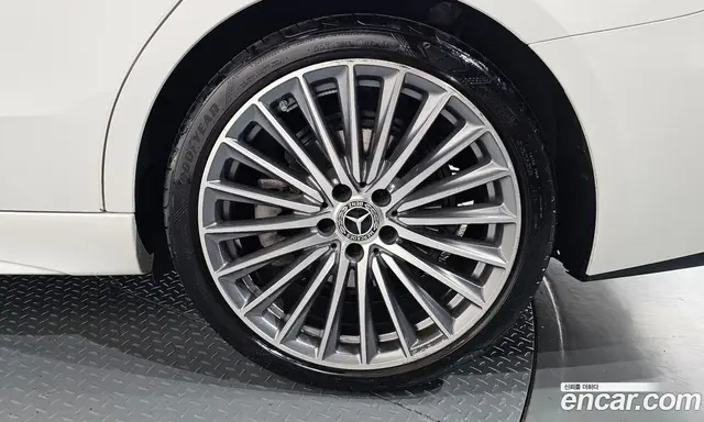 Mercedes-Benz C-Class 2023 2.0 гидро, миниатюра 7 Mercedes-Benz C-Class 2023 2.0 гидро, миниатюра 7