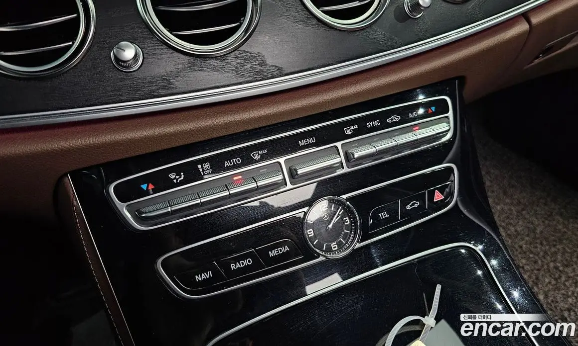 Mercedes-Benz E-Class 2018 2.0 гидро, фото 28 Mercedes-Benz E-Class 2018 2.0 гидро, фото 28