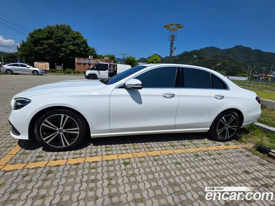 Mercedes-Benz E-Class 2020 2.0 гидро, фото 3 Mercedes-Benz E-Class 2020 2.0 гидро, фото 3