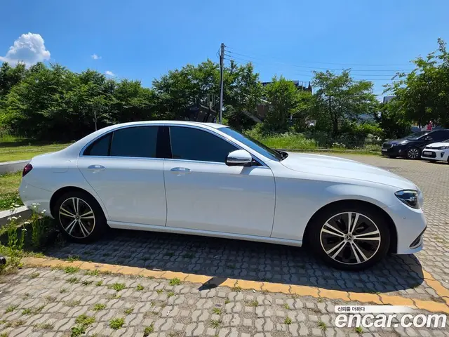 Mercedes-Benz E-Class 2020 2.0 гидро, миниатюра 4 Mercedes-Benz E-Class 2020 2.0 гидро, миниатюра 4