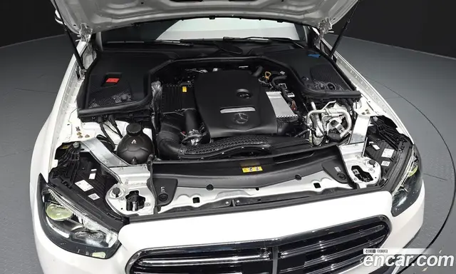 Mercedes-Benz E-Class 2023 2.0 гидро, миниатюра 6 Mercedes-Benz E-Class 2023 2.0 гидро, миниатюра 6