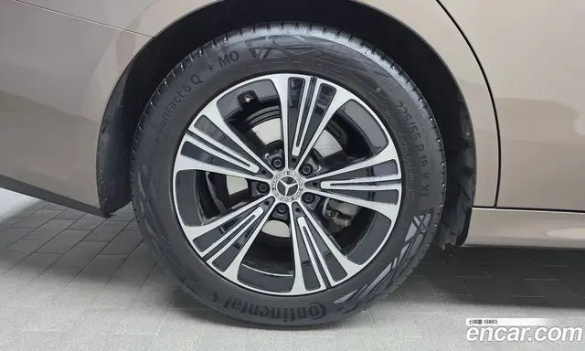 Mercedes-Benz E-Class 2025 2.0 гидро, миниатюра 5 Mercedes-Benz E-Class 2025 2.0 гидро, миниатюра 5