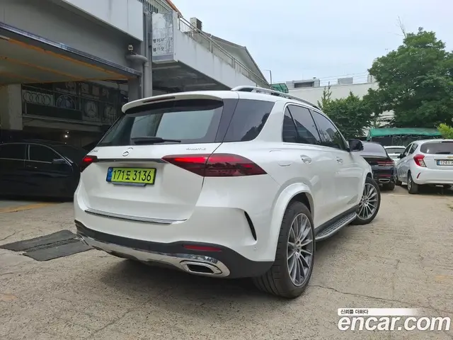 Mercedes-Benz GLE-Class 2025 3.0 гидро, миниатюра 3 Mercedes-Benz GLE-Class 2025 3.0 гидро, миниатюра 3