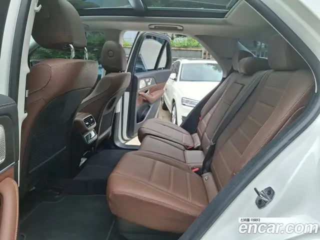Mercedes-Benz GLE-Class 2025 3.0 гидро, миниатюра 8 Mercedes-Benz GLE-Class 2025 3.0 гидро, миниатюра 8