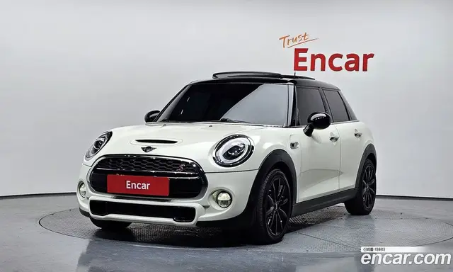 Mini Cooper, 2019, 55 637 км