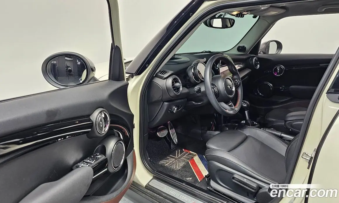 Mini Cooper 2019 2.0 автомат (гидро), фото 13