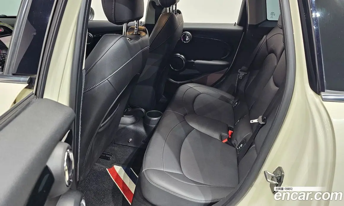 Mini Cooper 2019 2.0 автомат (гидро), фото 32