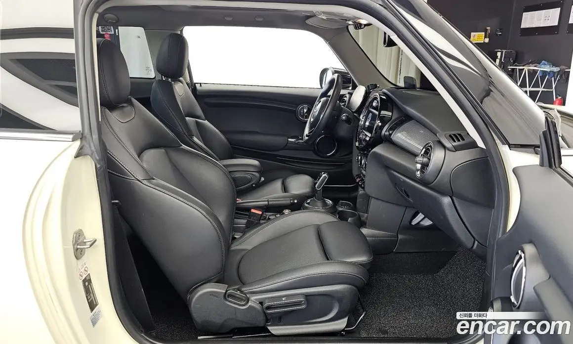 Mini Cooper 2021 1.5 автомат (гидро), фото 17