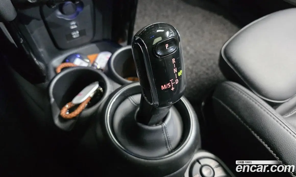 Mini Cooper 2022 1.5 автомат (гидро), фото 9