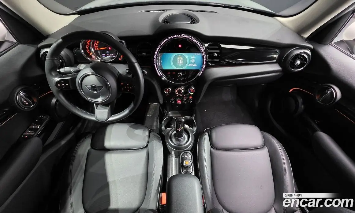 Mini Cooper 2022 1.5 автомат (гидро), фото 7