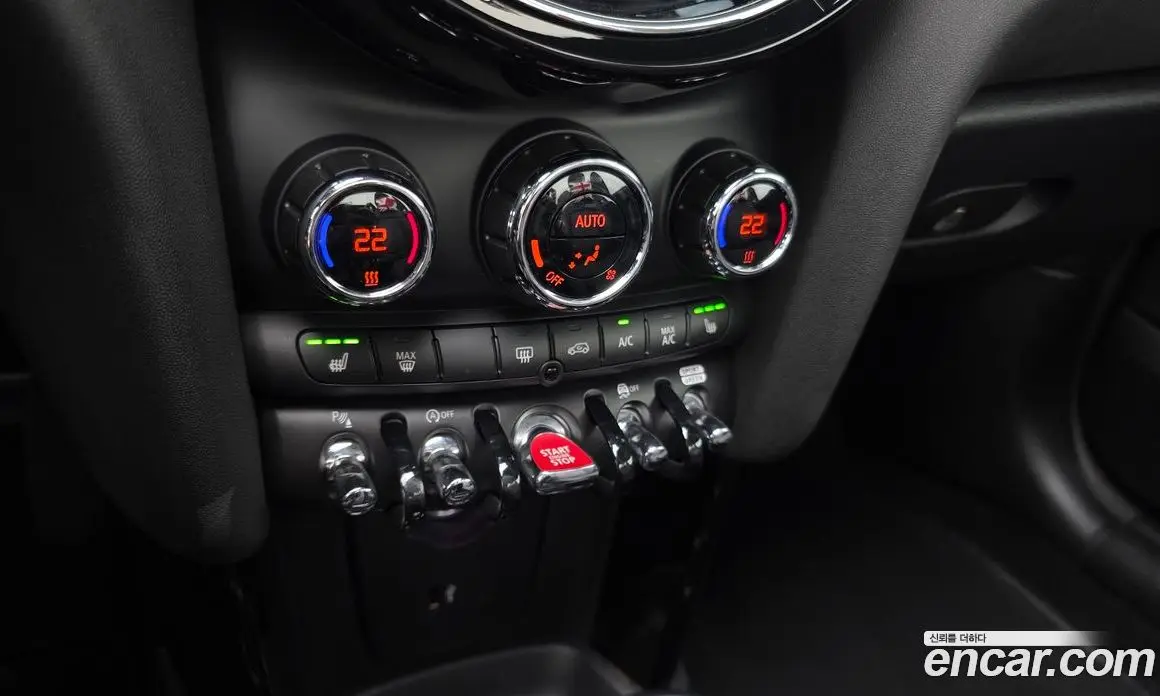 Mini Cooper Convertible 2024 1.5 автомат (гидро), фото 22