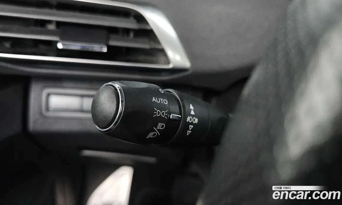 Peugeot 3008 2019 2.0 автомат (гидро), фото 26