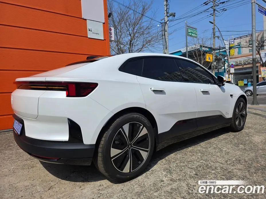 Polestar Polestar 4 2026 автомат (гидро), фото 6 Polestar Polestar 4 2026 автомат (гидро), фото 6
