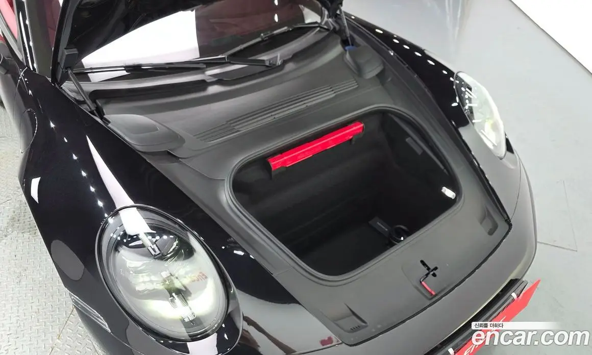 Porsche 911 2025 3.6 автомат (гидро), фото 6