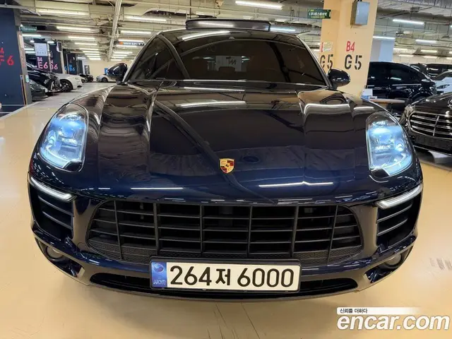 Porsche Macan 2018 2.0 автомат (гидро), миниатюра 3