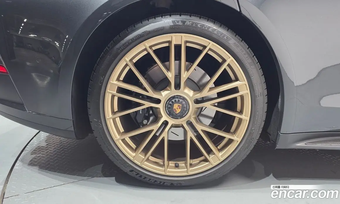 Porsche Panamera 2025 4.0 автомат (гидро), фото 6