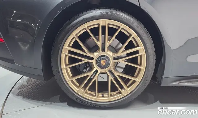 Porsche Panamera 2025 4.0 автомат (гидро), миниатюра 6