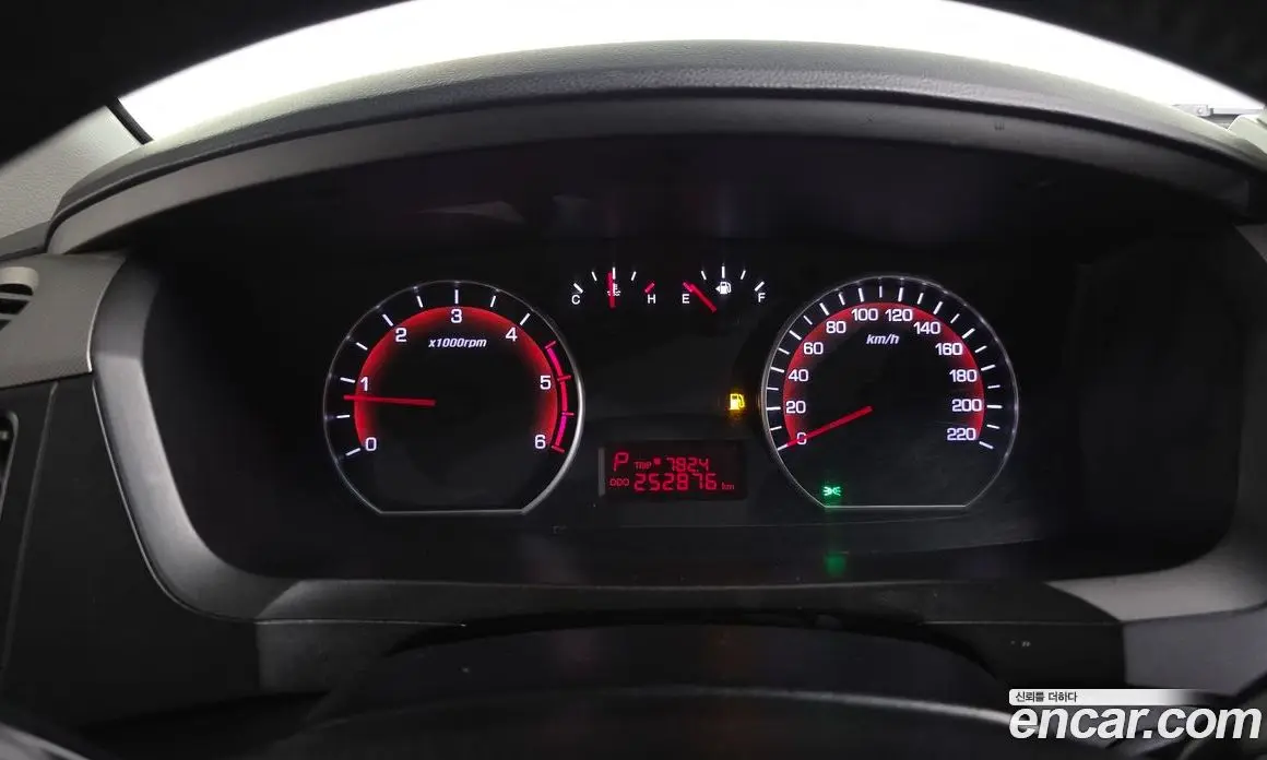 SsangYong Korando 2012 2.0 автомат (гидро), фото 8
