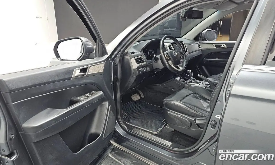 SsangYong Rexton 2018 2.2 автомат (гидро), фото 10