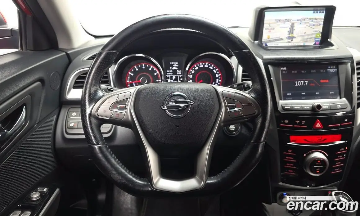 SsangYong TIBOLI 2015 1.6 автомат (гидро), фото 13