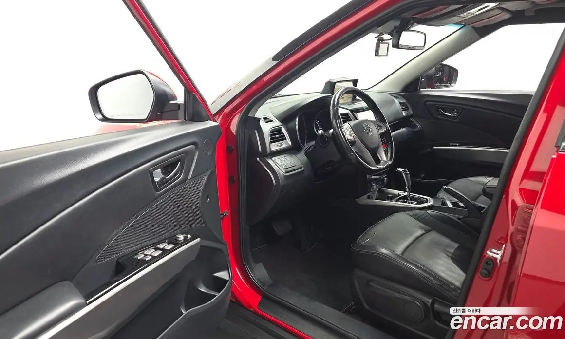 SsangYong TIBOLI 2015 1.6 автомат (гидро), фото 10