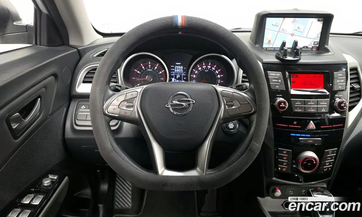 SsangYong TIBOLI 2018 1.6 автомат (гидро), фото 13
