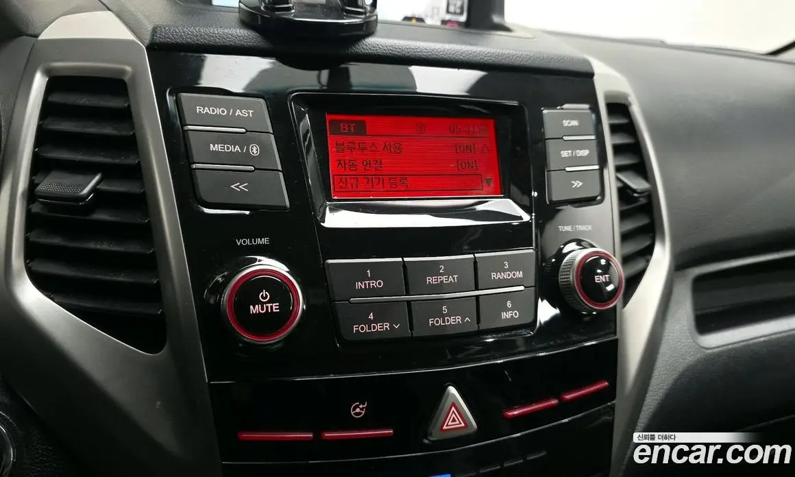 SsangYong TIBOLI 2018 1.6 автомат (гидро), фото 17