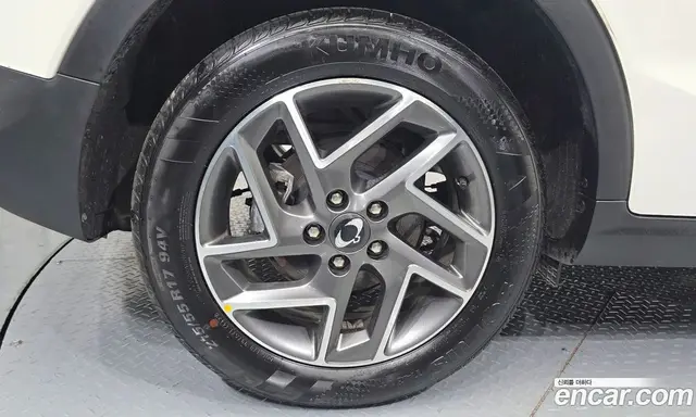 SsangYong TIBOLI 2024 1.6 автомат (гидро), миниатюра 5