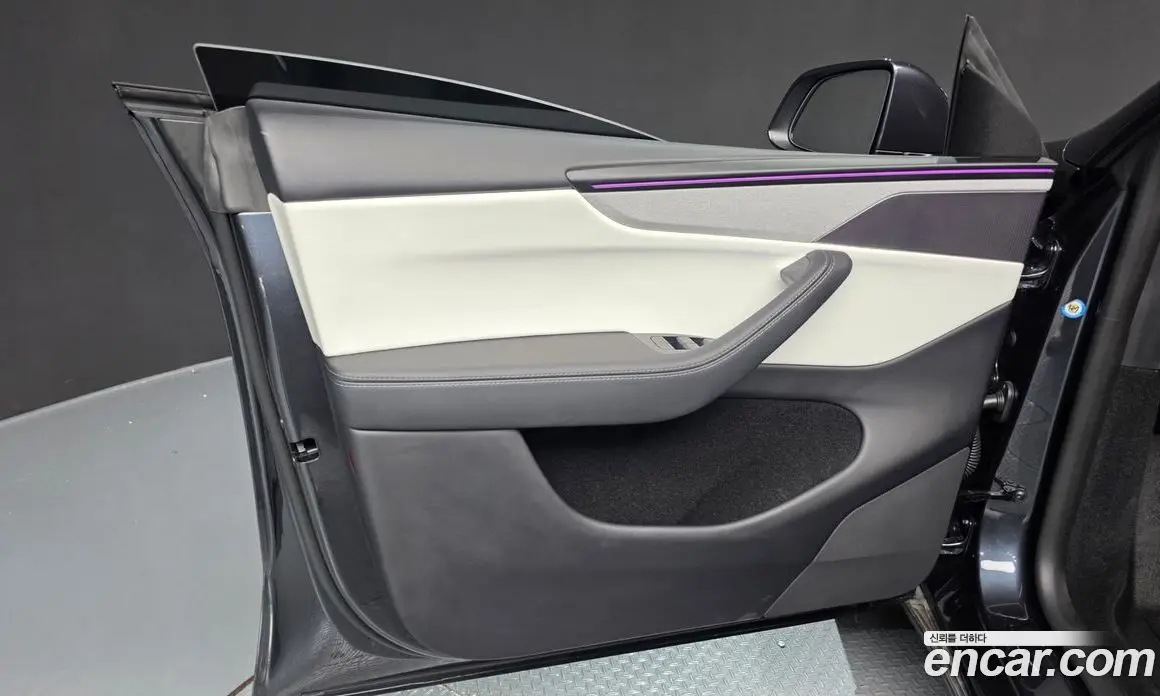 Tesla Model Y 2025 0.2 автомат (гидро), фото 14 Tesla Model Y 2025 0.2 автомат (гидро), фото 14