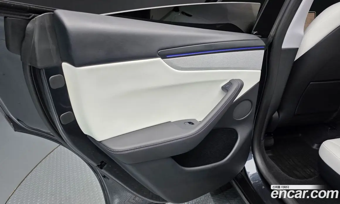 Tesla Model Y 2025 0.2 автомат (гидро), фото 15 Tesla Model Y 2025 0.2 автомат (гидро), фото 15