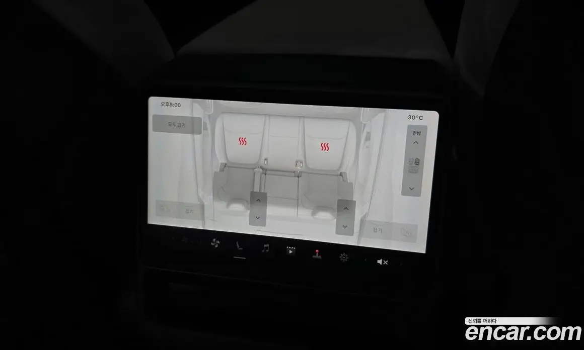 Tesla Model Y 2025 0.2 автомат (гидро), фото 25 Tesla Model Y 2025 0.2 автомат (гидро), фото 25