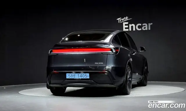 Tesla Model Y 2025 0.2 автомат (гидро), миниатюра 4 Tesla Model Y 2025 0.2 автомат (гидро), миниатюра 4