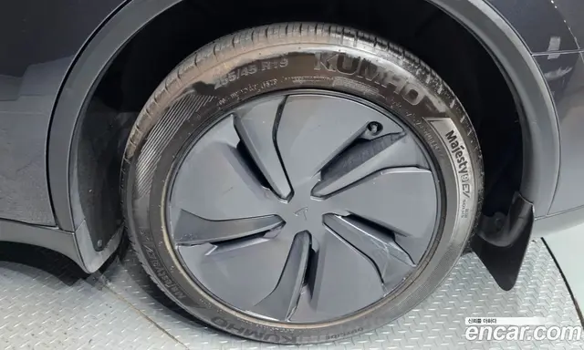 Tesla Model Y 2025 0.2 автомат (гидро), миниатюра 7 Tesla Model Y 2025 0.2 автомат (гидро), миниатюра 7