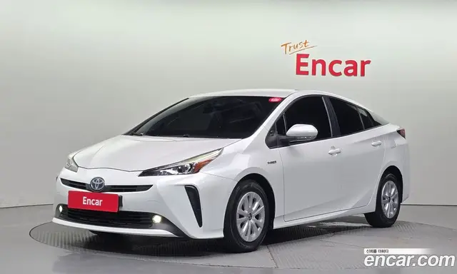 Toyota Prius 2021 1.8 автомат (гидро), миниатюра 1